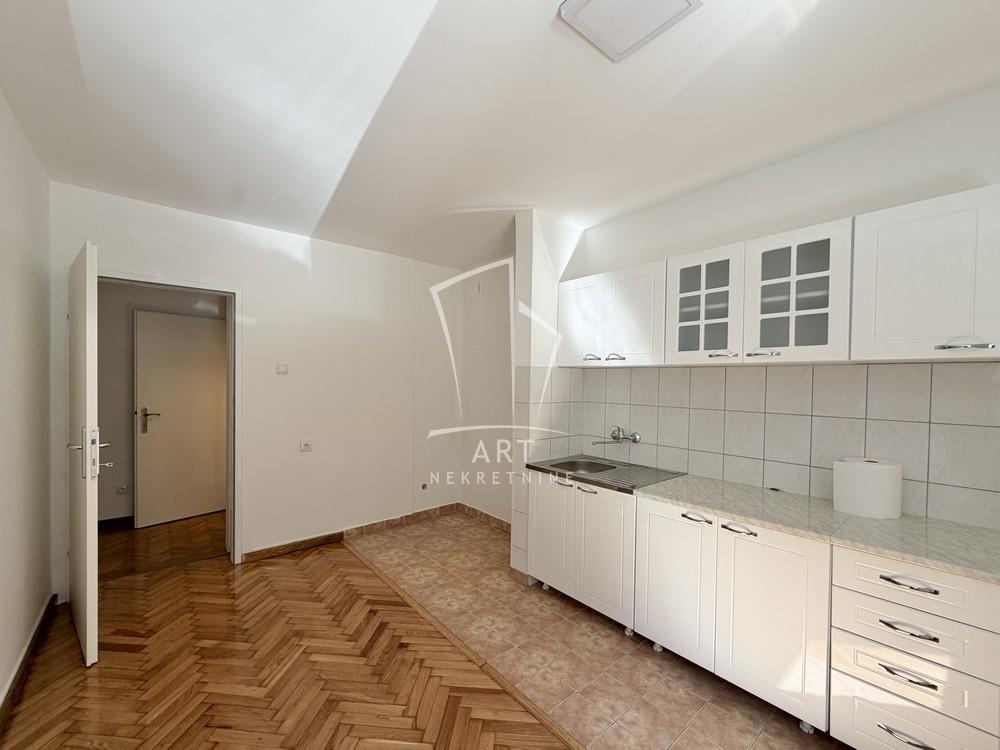 Slika 2 - Internacionalnih brigada, Dvoiposoban stan za izdavanje, 52m2, 800€