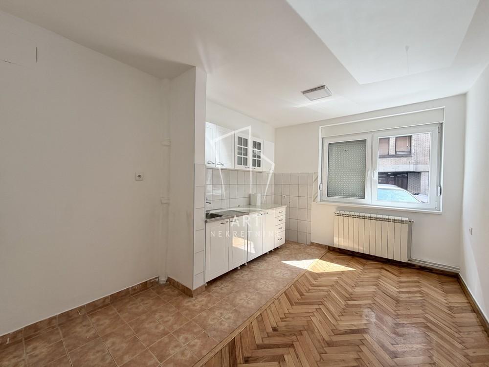 Slika 3 - Internacionalnih brigada, Dvoiposoban stan za izdavanje, 52m2, 800€