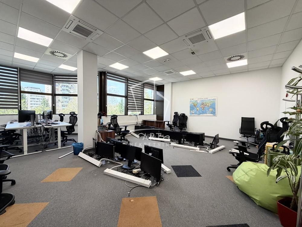 Slika 1 - Palmira Toljatija,  Lokal za izdavanje, 432m2, 7.300€