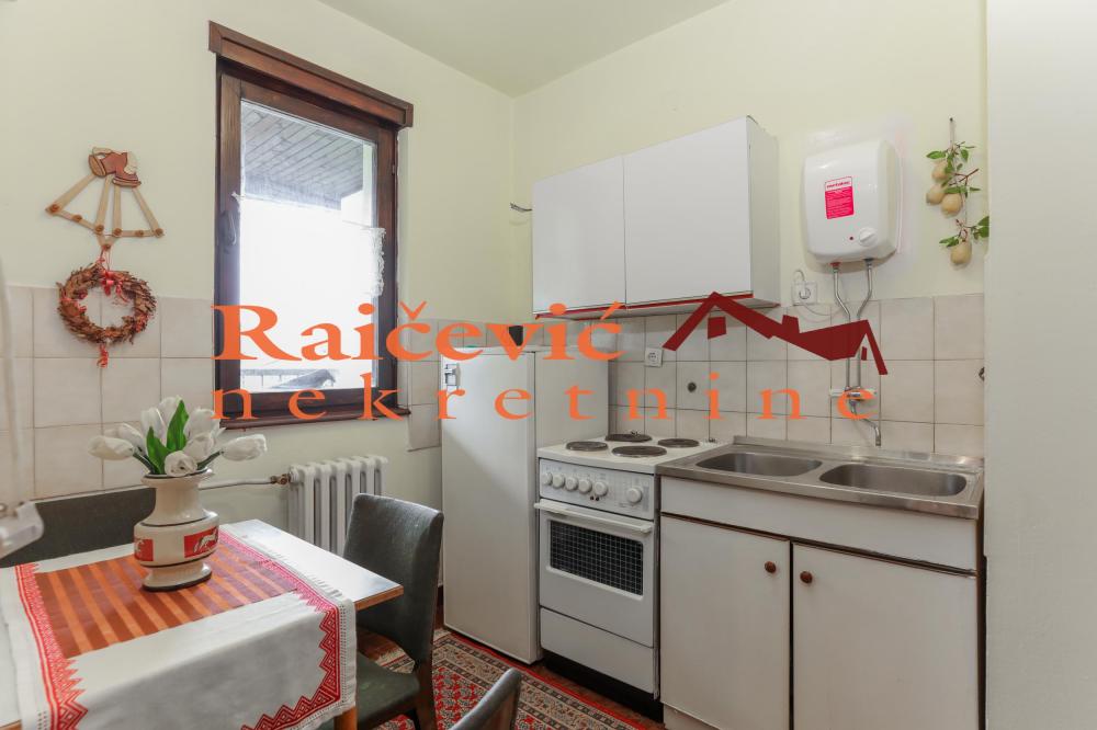 Slika 3 - Vojvode Stepe, Četvorosoban stan za izdavanje, 100m2, 400€