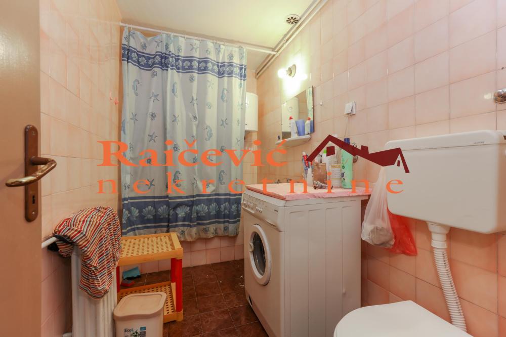 Slika 5 - Vojvode Stepe, Četvorosoban stan za izdavanje, 100m2, 400€