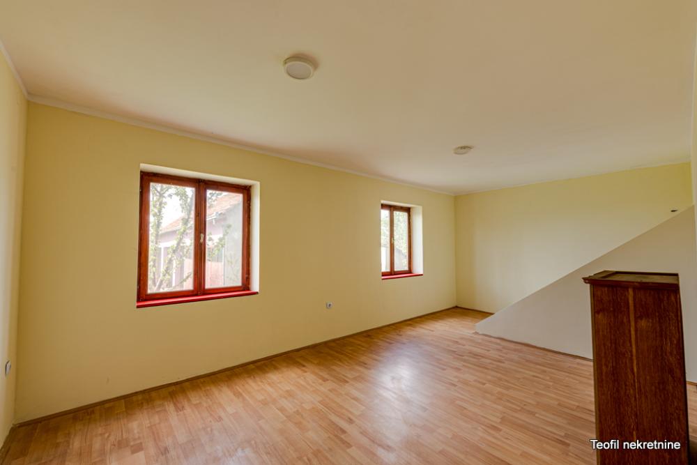 Slika 6 - U blizini Belegiš vile,  Kuća na prodaju, 147m2, 295.000€