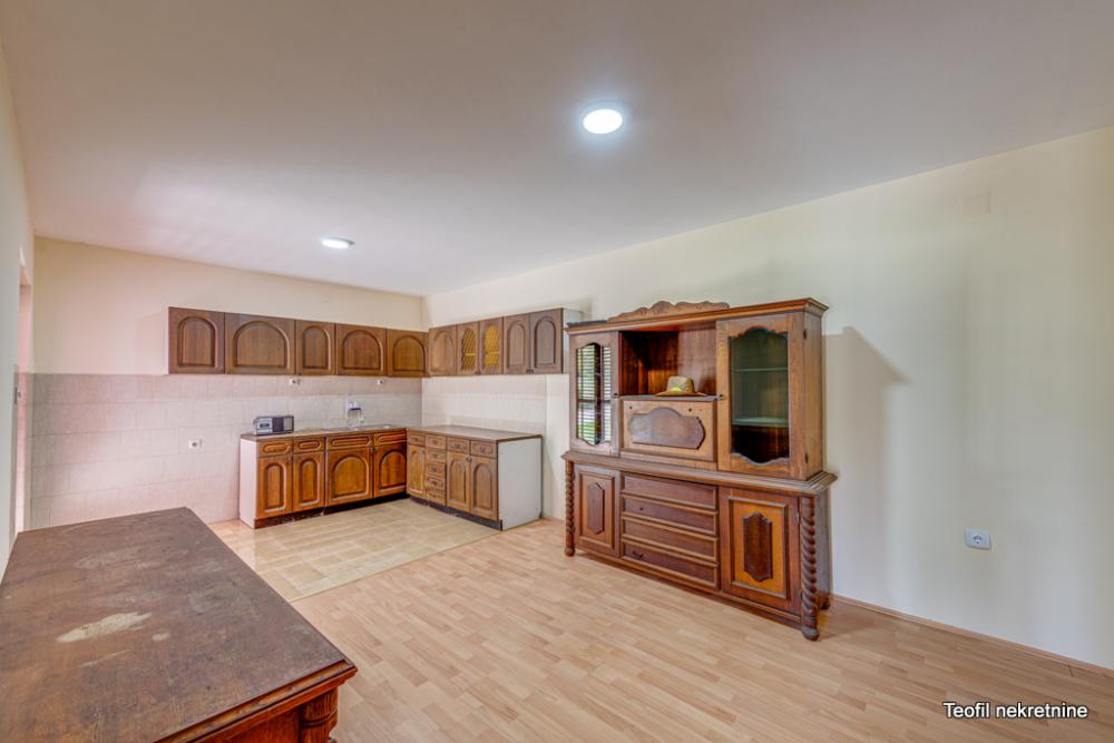 Slika 7 - U blizini Belegiš vile,  Kuća na prodaju, 147m2, 295.000€