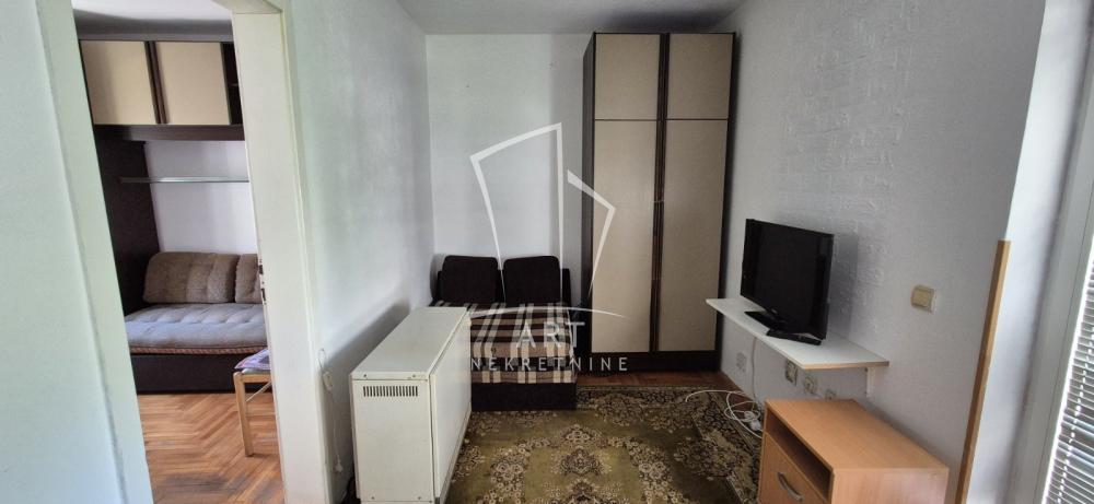 Slika 1 - Sretena Mladenovića Mike, Dvosoban stan za izdavanje, 33m2, 420€