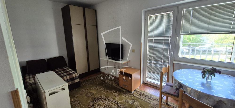 Glavna slika -Sretena Mladenovića Mike, Dvosoban stan za izdavanje, 33m2, 420€