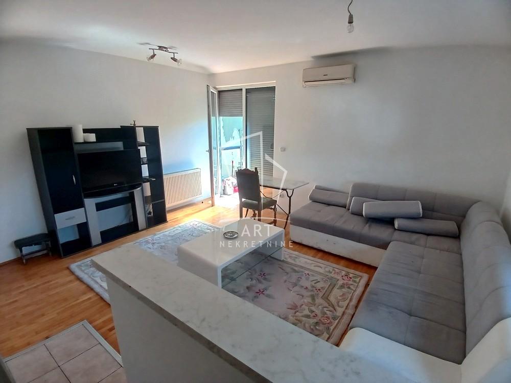 Slika 1 - Krivošijska, Dvosoban stan za izdavanje, 50m2, 450€