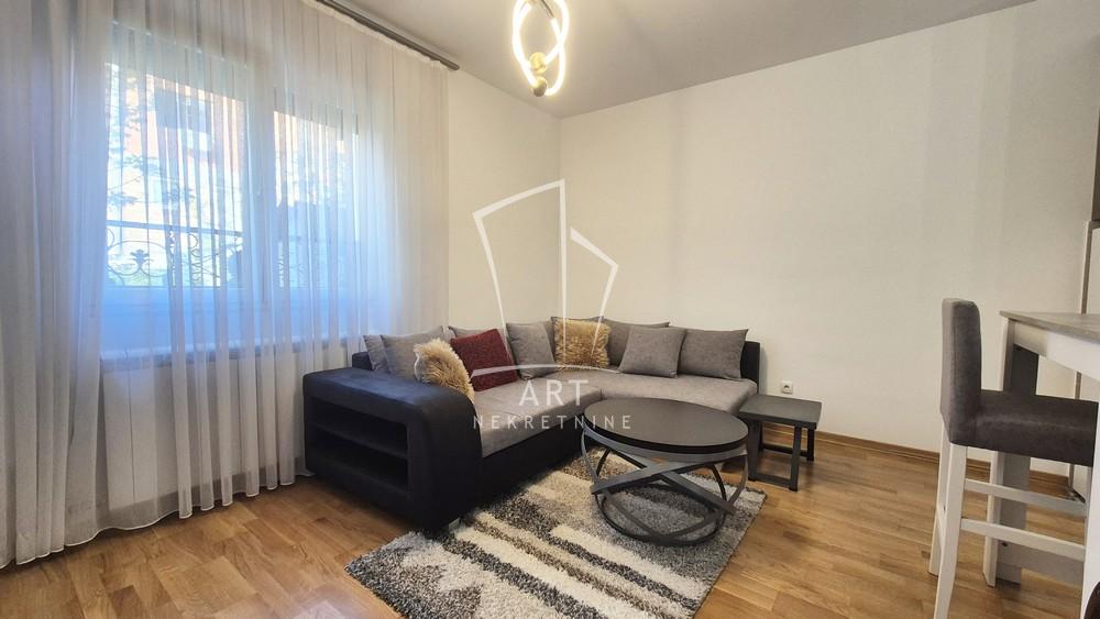 Slika 1 - Cerska, Jednoiposoban stan za izdavanje, 36m2, 600€