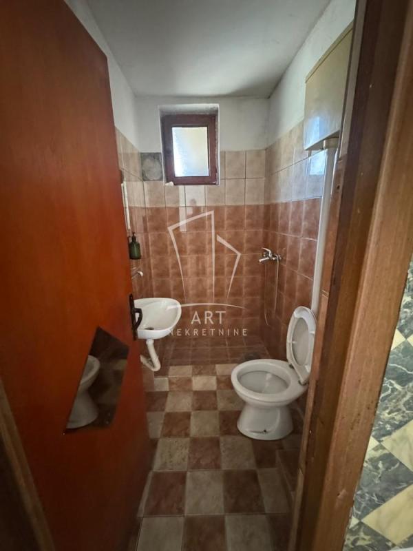 Slika 11 - Mačvanska,  Kuća na prodaju, 182m2, 270.000€