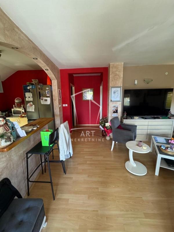 Slika 2 - Mačvanska,  Kuća na prodaju, 182m2, 270.000€