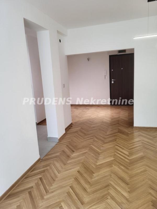Slika 1 - Durmitorska, Jednoiposoban stan na prodaju, 48m2, 205.000€