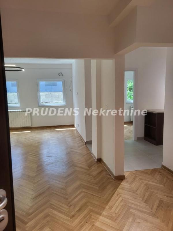 Slika 2 - Durmitorska, Jednoiposoban stan na prodaju, 48m2, 205.000€
