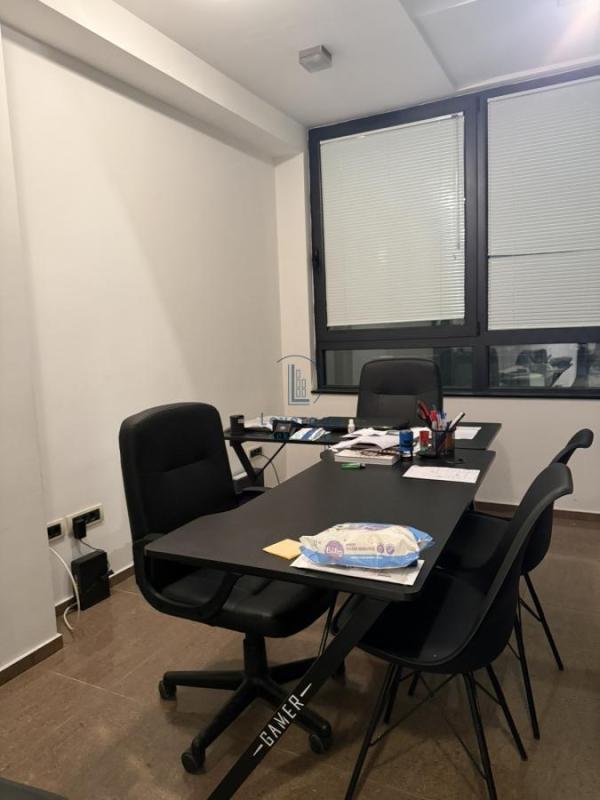 Slika 1 - Dimitrija Tucovića,  Lokal za izdavanje, 15m2, 250€