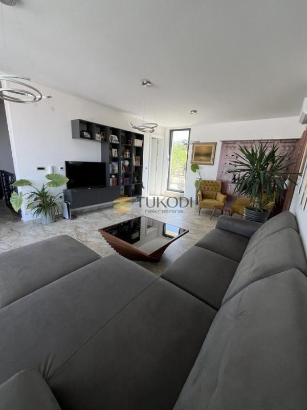 Slika 4 - Petosoban stan na prodaju, 145m2, 390.000€