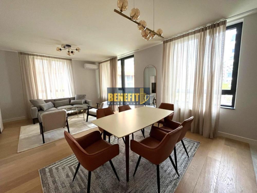 Glavna slika -Trosoban stan za izdavanje, 82m2, 1.500€