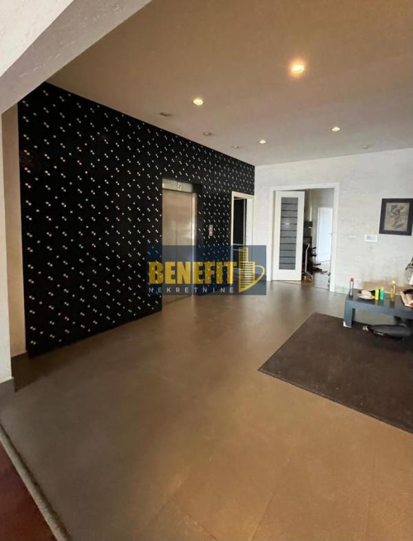 Slika 2 - Petosoban stan za izdavanje, 550m2, 4.000€