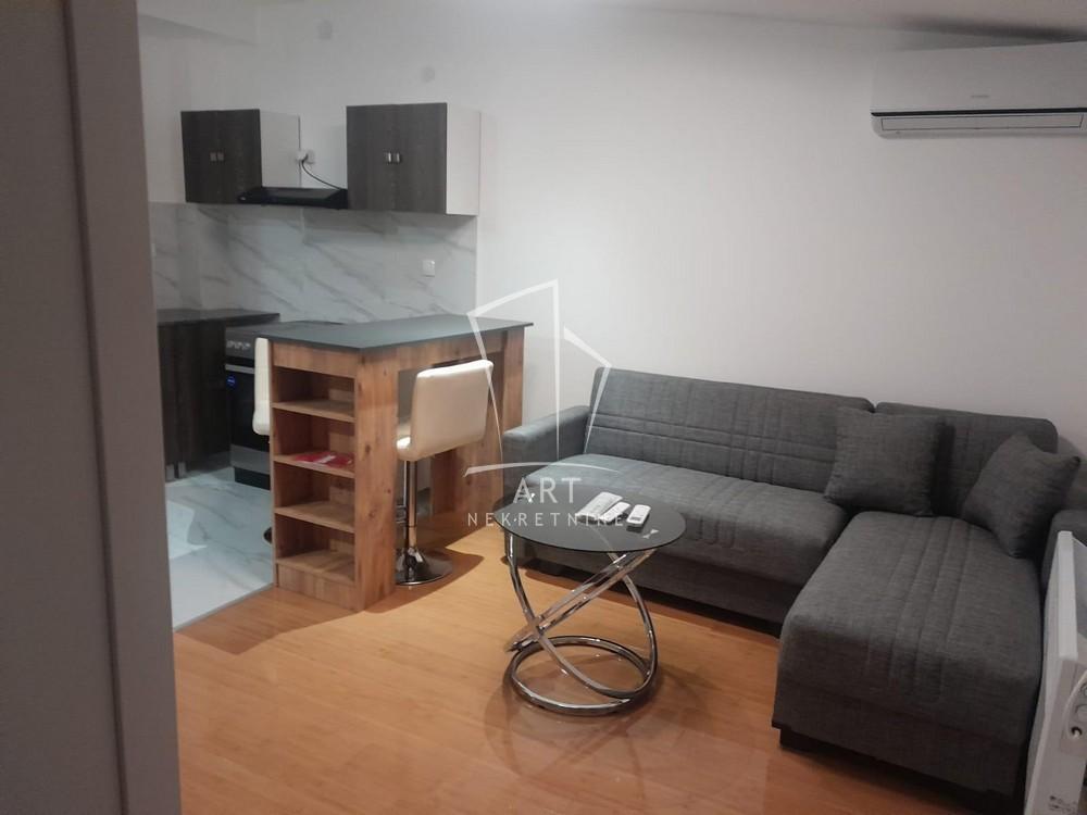 Slika 1 - Ljube Tadića, Jednoiposoban stan za izdavanje, 33m2, 400€