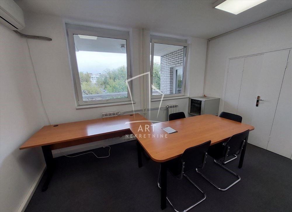 Slika 5 - Bulevar Zorana Đinđića,  Lokal za izdavanje, 87m2, 1.400€