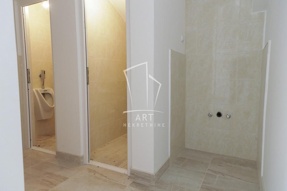 Slika 7 - Železnička,  Lokal za izdavanje, 1180m2, 1.600€