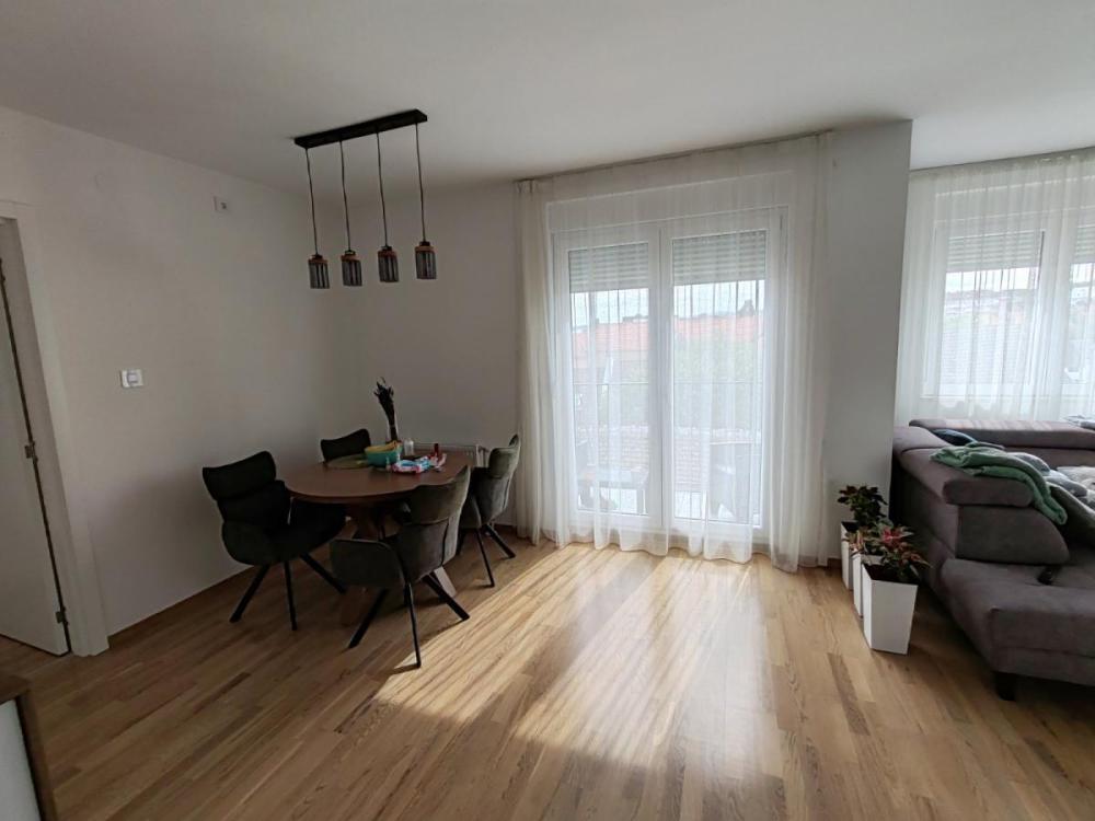 Slika 3 - Petosoban stan na prodaju, 107m2, 239.500€