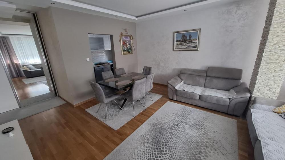 Slika 3 - Trosoban stan za izdavanje, 70m2, 700€