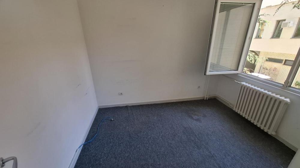 Slika 7 -  Lokal za izdavanje, 70m2, 450€