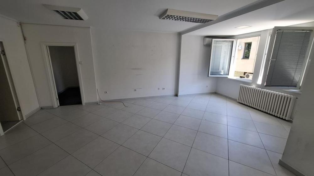 Slika 6 -  Lokal za izdavanje, 70m2, 450€