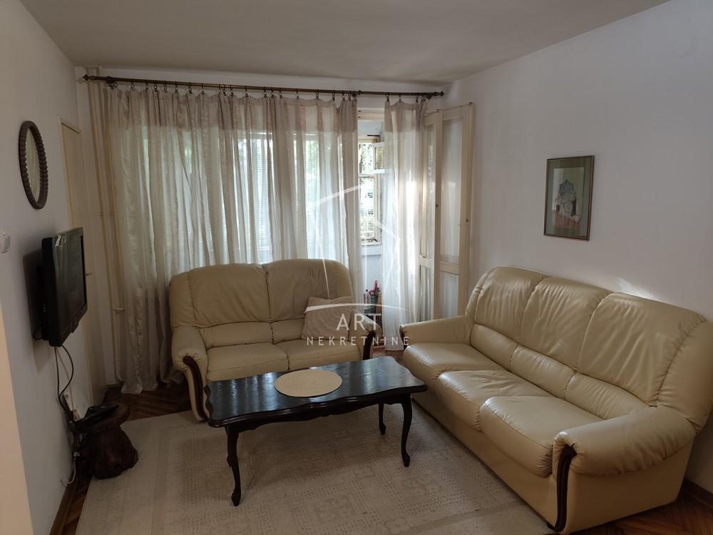 Slika 2 - Učitelja Miloša Jankovića, Troiposoban stan za izdavanje, 57m2, 700€