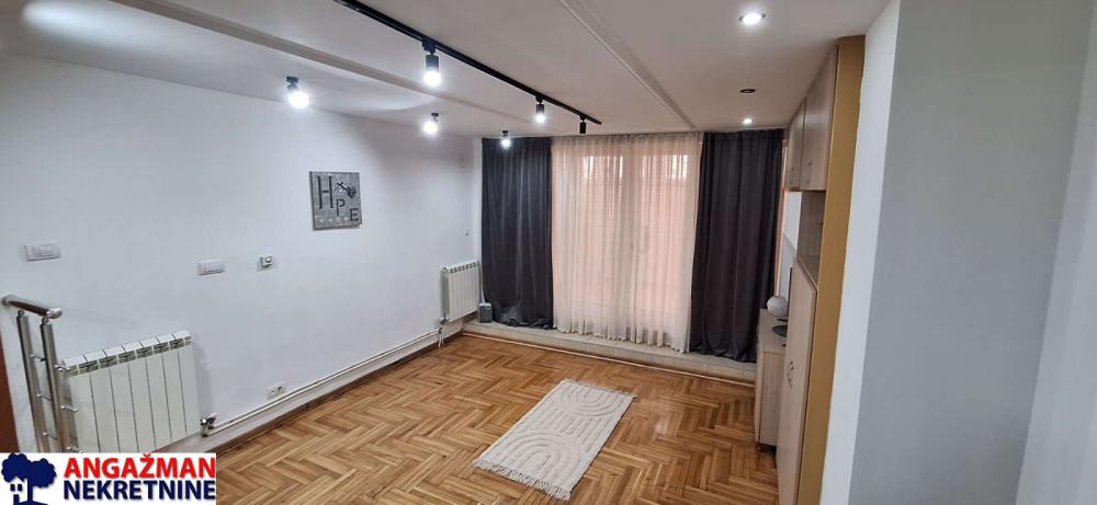 Slika 8 - Surčinski put, Jednosoban stan za izdavanje, 41m2, 400€
