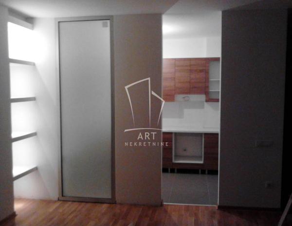 Slika 4 - Gospodara Vučića, Trosoban stan za izdavanje, 87m2, 850€