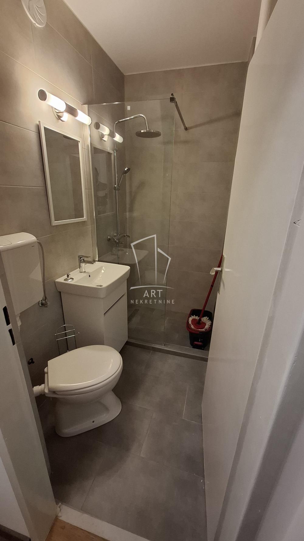 Slika 5 - Karađorđev Trg, Jednosoban stan za izdavanje, 34m2, 490€