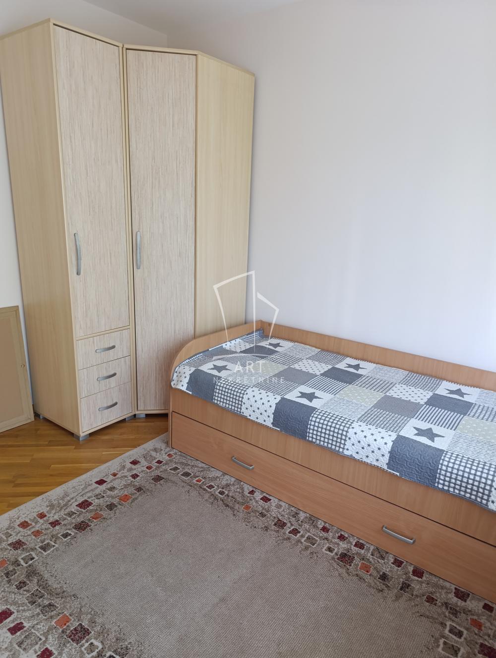 Slika 6 - Šumatovačka, Četvorosoban stan za izdavanje, 85m2, 900€