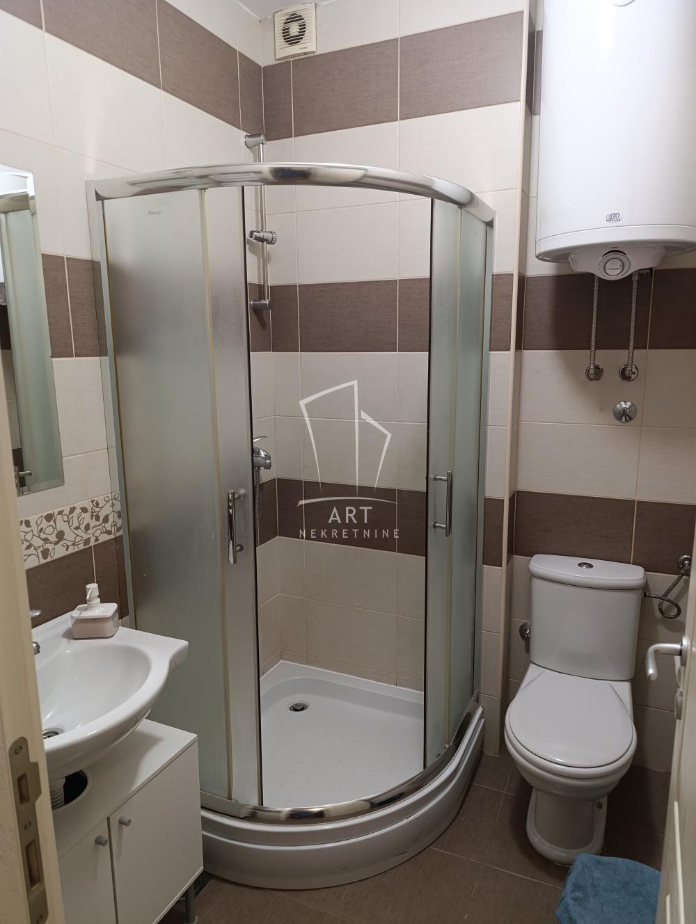 Slika 11 - Šumatovačka, Četvorosoban stan za izdavanje, 85m2, 900€