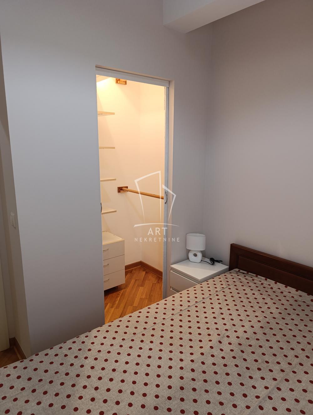 Slika 7 - Šumatovačka, Četvorosoban stan za izdavanje, 85m2, 900€