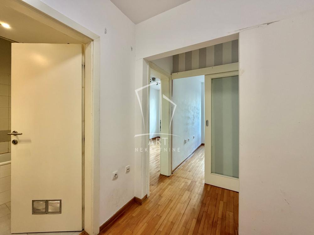 Slika 2 - Mileve Marić Ajnštajn, Jednoiposoban stan na prodaju, 53m2, 170.000€