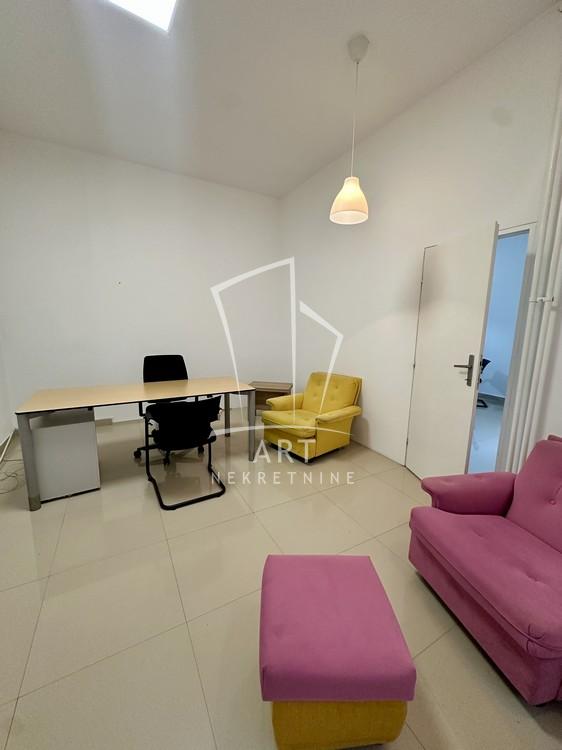 Slika 1 - Tome Maksimovića,  Lokal za izdavanje, 43m2, 490€