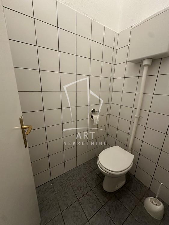 Slika 8 - Tome Maksimovića,  Lokal za izdavanje, 43m2, 490€