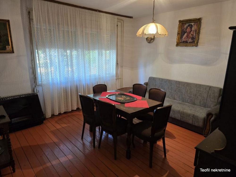Slika 3 - Žarka Zrenjanina,  Kuća na prodaju, 92m2, 130.000€