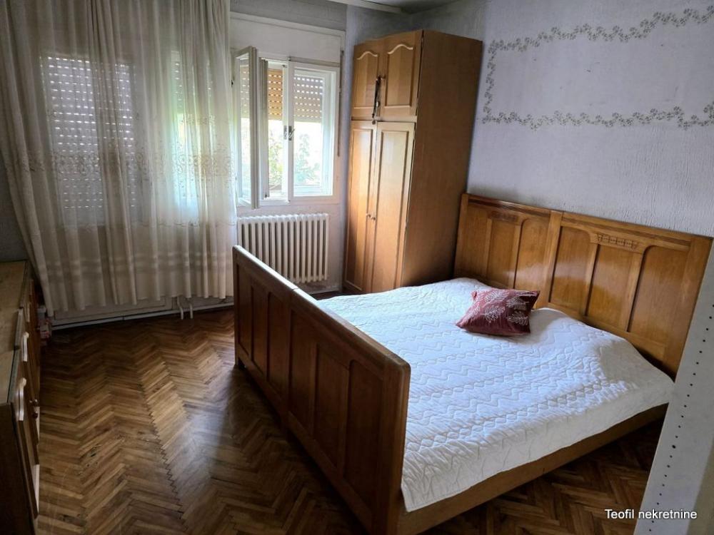 Slika 7 - Žarka Zrenjanina,  Kuća na prodaju, 92m2, 130.000€