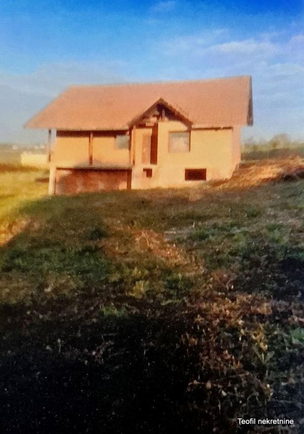 Glavna slika -Milenije Ivanović,  Kuća na prodaju, 266m2, 80.000€