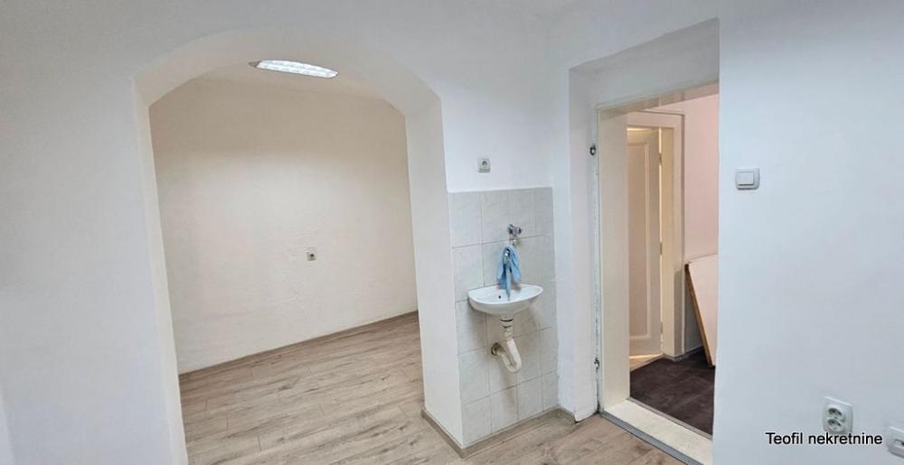 Slika 5 - Krunska, Trosoban stan na prodaju, 60m2, 180.000€