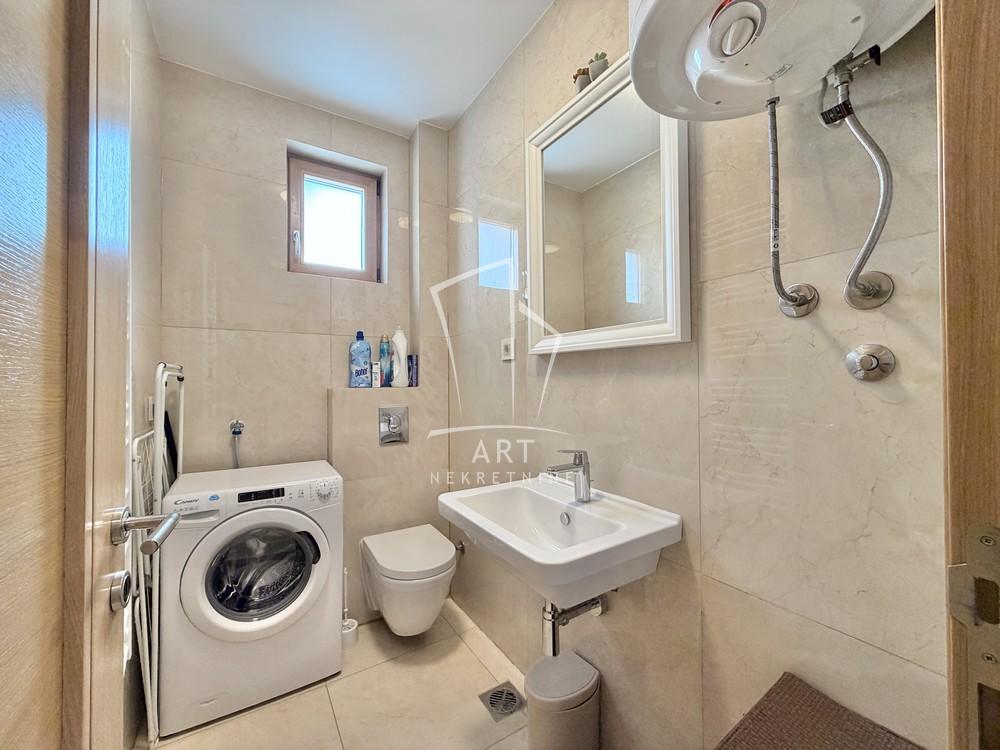 Slika 11 - Lazara Tasića, Četvorosoban stan na prodaju, 99m2, 412.000€