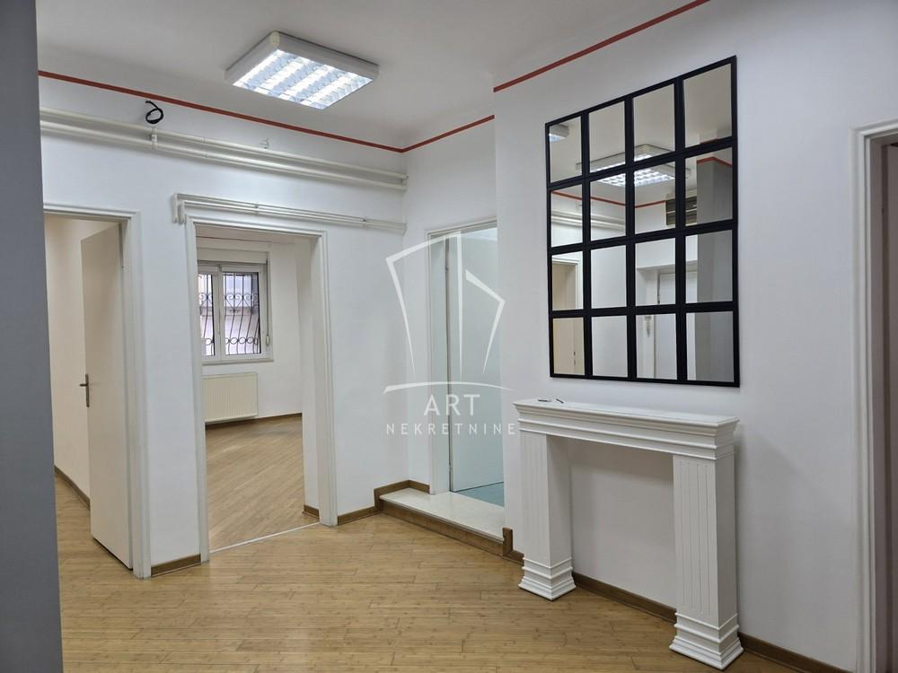 Slika 1 - Patrijarha Gavrila,  Lokal za izdavanje, 50m2, 750€