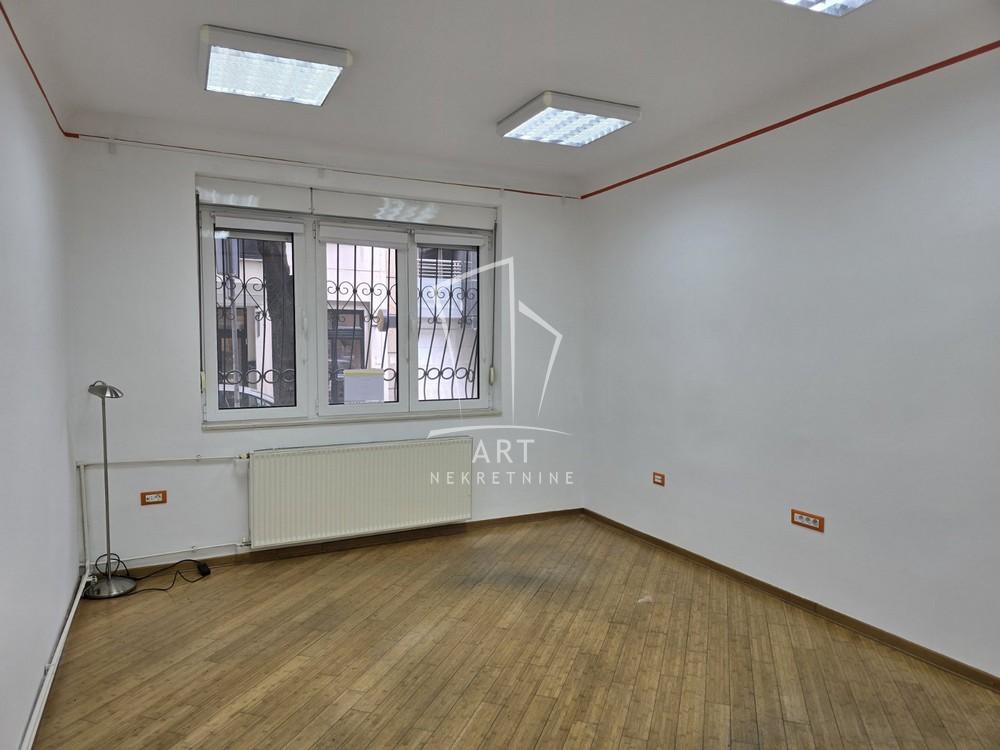 Slika 3 - Patrijarha Gavrila,  Lokal za izdavanje, 50m2, 750€