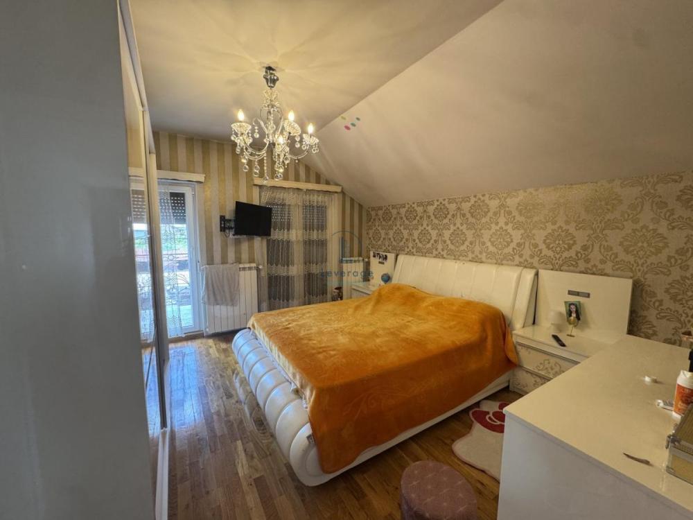 Slika 9 - Suvoborska,  Kuća za izdavanje, 180m2, 1.700€