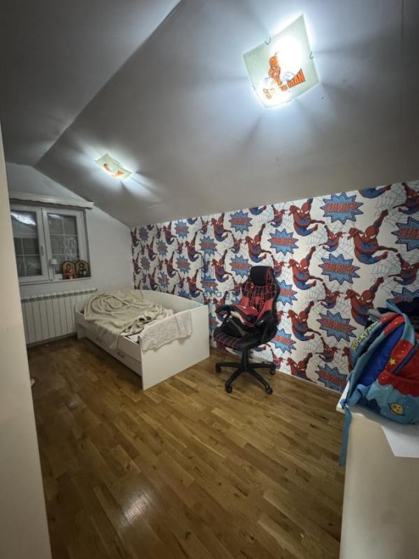 Slika 11 - Suvoborska,  Kuća za izdavanje, 180m2, 1.700€