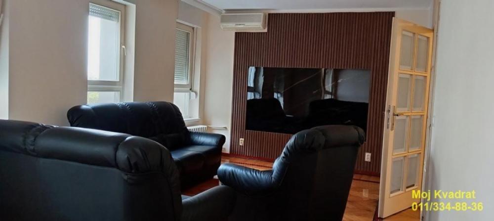 Glavna slika -Trosoban stan za izdavanje, 76m2, 1.000€