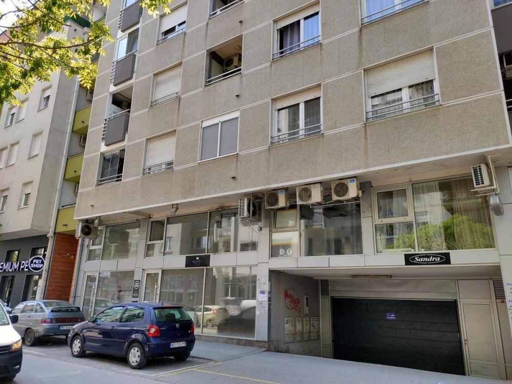 Slika 1 -  Lokal na prodaju, 229m2, 452.000€