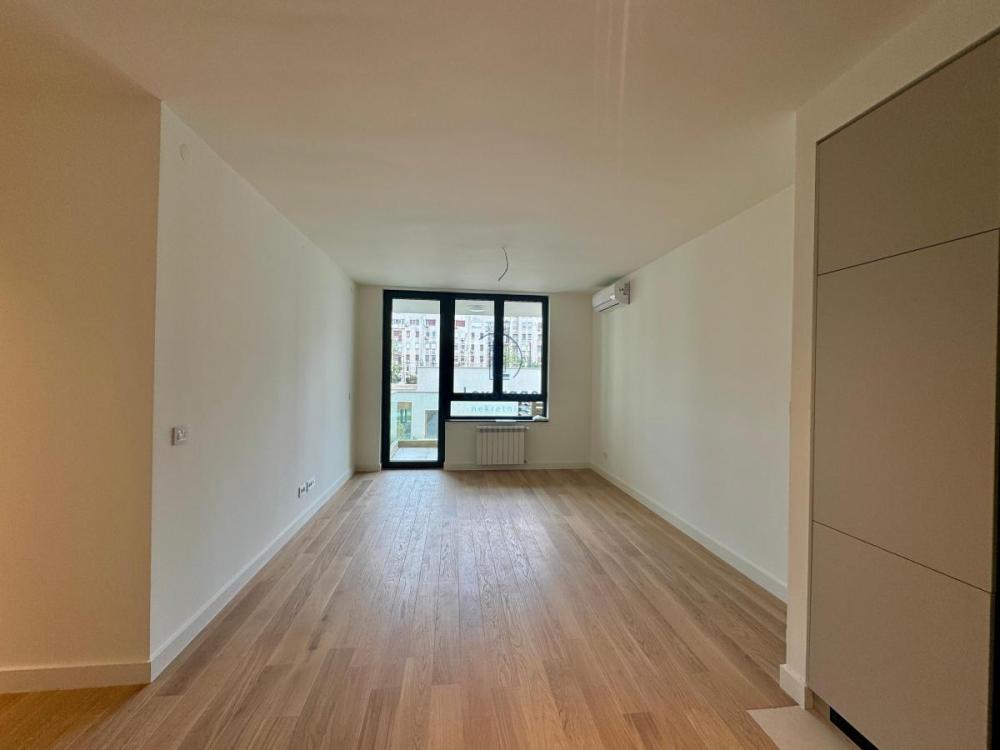 Slika 1 - Nikolaja Kravcova, Trosoban stan za izdavanje, 71m2, 1.400€