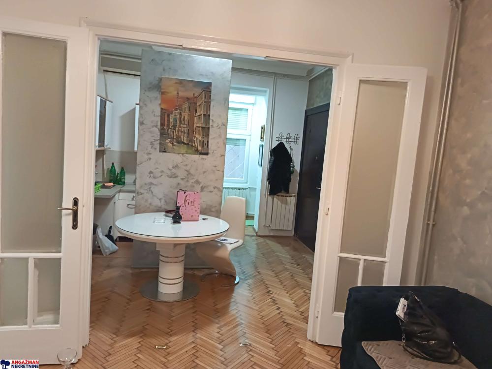 Slika 8 - Kalenićeva, Trosoban stan za izdavanje, 70m2, 850€