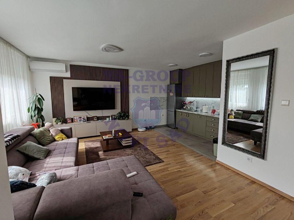 Glavna slika -Petosoban stan na prodaju, 107m2, 246.690€